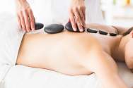 Massage aux pierres chaudes